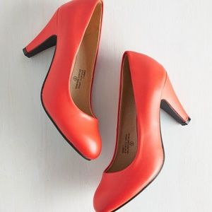 Modcloth coral heels